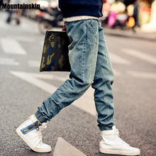 Load image into Gallery viewer, Mountainskin New Korean Style Men&#39;s Jeans Distrressed Jogger Jeans Slim Fit Denim Pants Skinny Stretch Elastic Jeans ,JA265