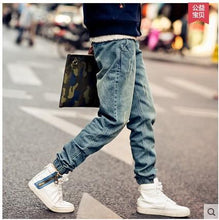 Load image into Gallery viewer, Mountainskin New Korean Style Men&#39;s Jeans Distrressed Jogger Jeans Slim Fit Denim Pants Skinny Stretch Elastic Jeans ,JA265